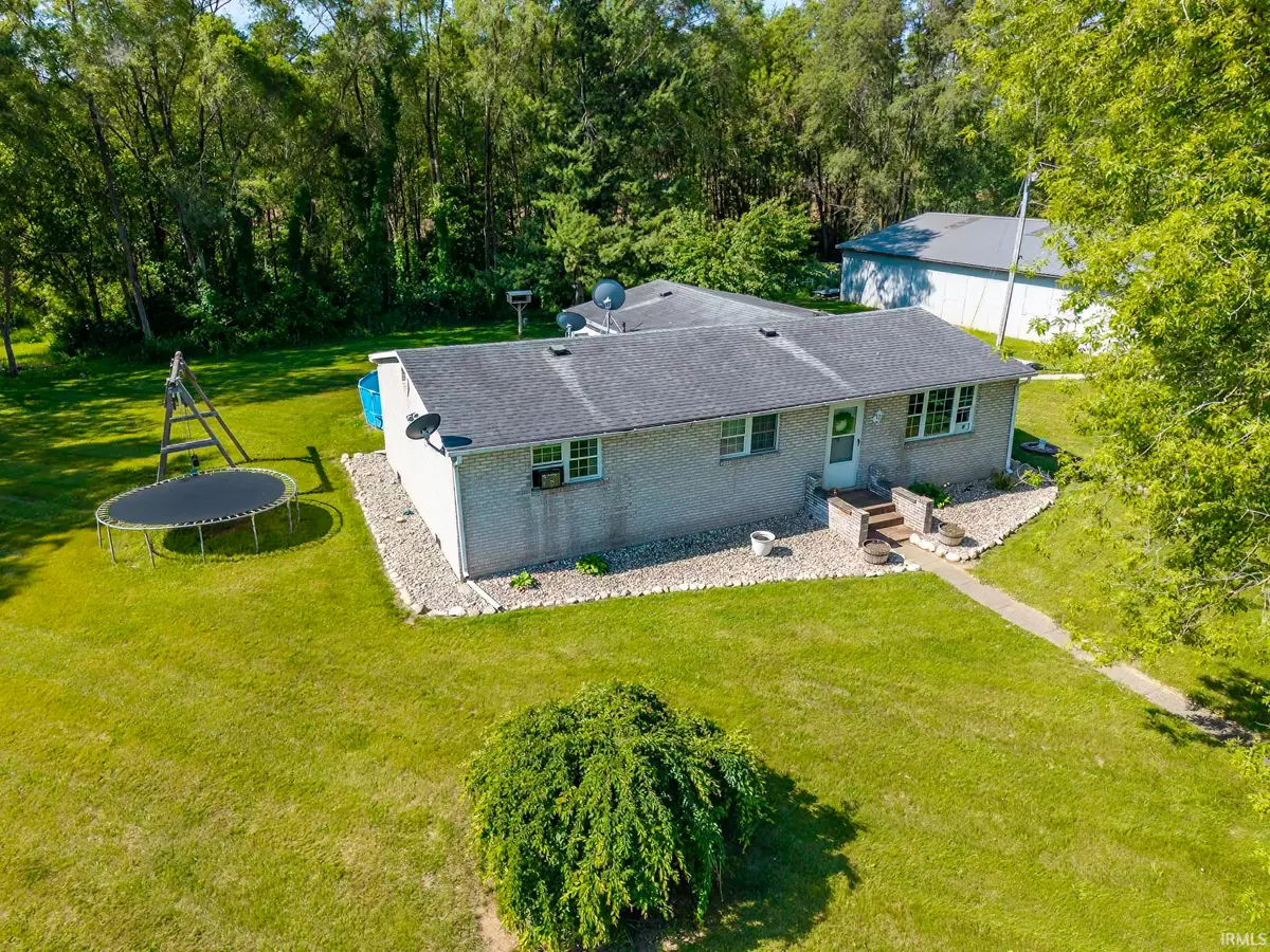 10390 E 375 N, Howe, IN 46746 - #1
