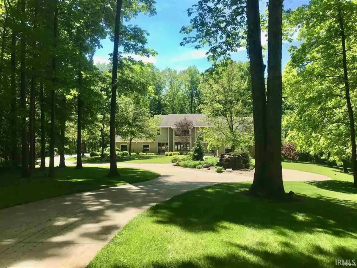 7620 E Manitou-92 Trail, Roanoke, IN 46783 - #1