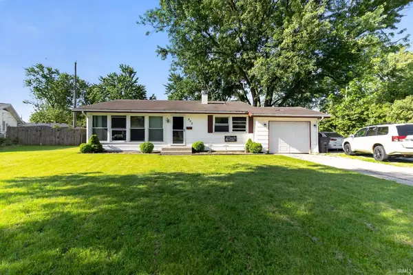 922 Dartmouth Court, Fort Wayne, IN 46825
