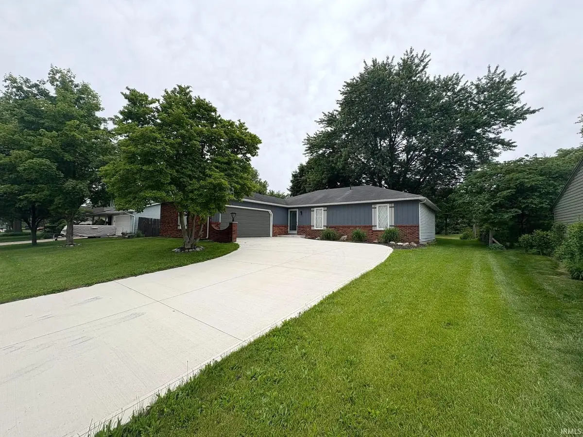 1515 Lofton Way, Fort Wayne, IN 46815 - #1