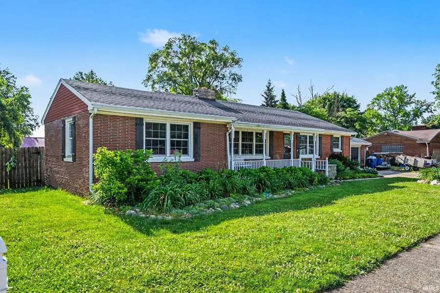 222 S Shumaker Drive, Bremen, IN 46506 - #3