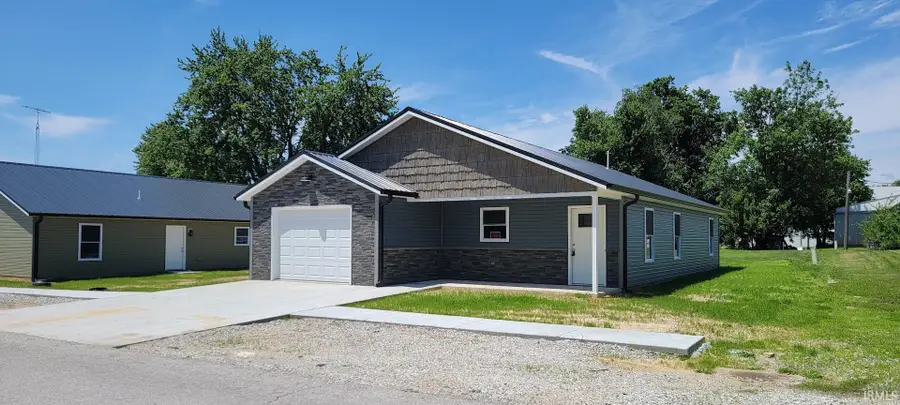 206 W Race Street, Odon, IN 47562 - #2