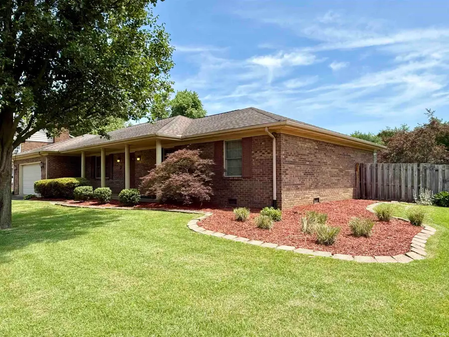 5466 W Sherwood Drive, Newburgh, IN 47630 - #2