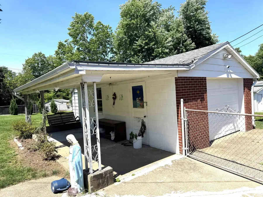 4100 W Maryland Street, Evansville, IN 47720 - #2