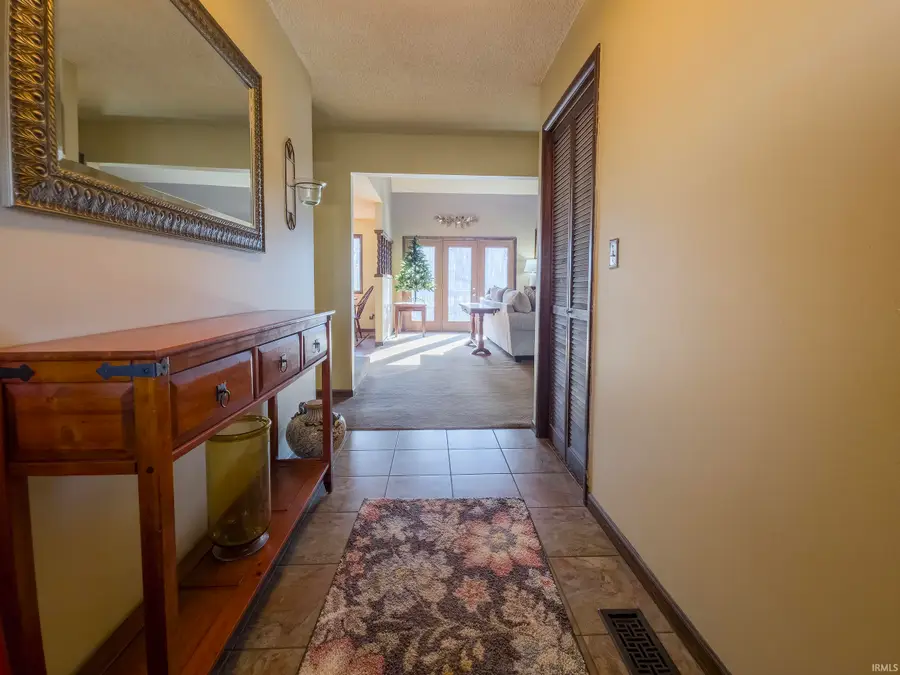 11574 Sugar Creek Avenue, Mount Carmel, IL 62863 - #3