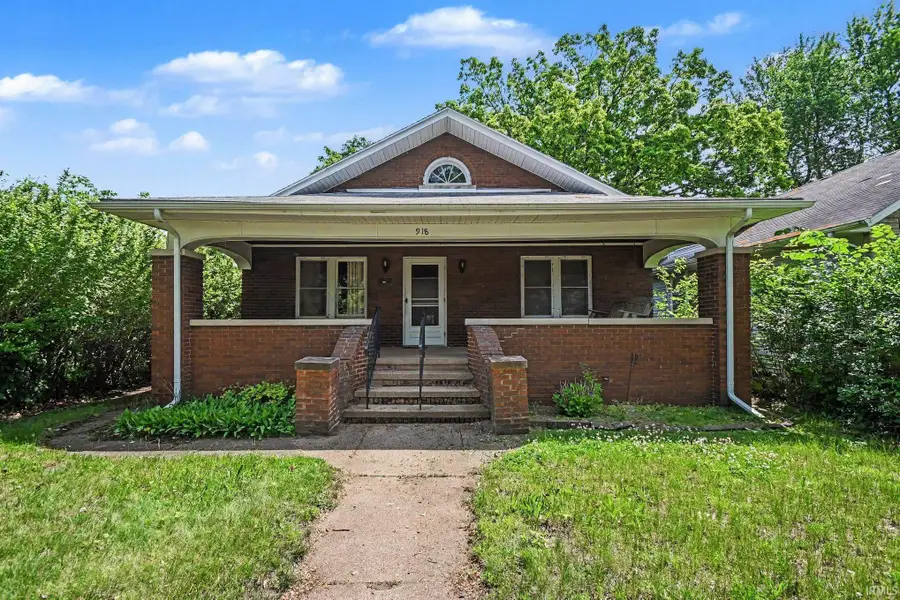 918 S 27th Street, South Bend, IN 46615 - #2