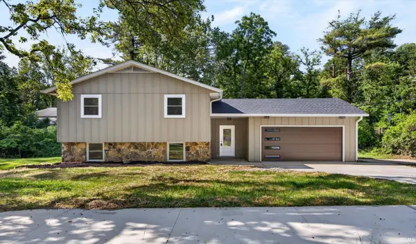 2102 E Wimbleton Lane, Bloomington, IN 47401