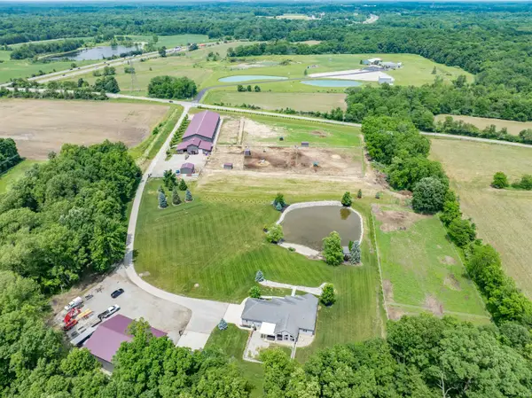3330 Hursh Road, Fort Wayne, IN 46845