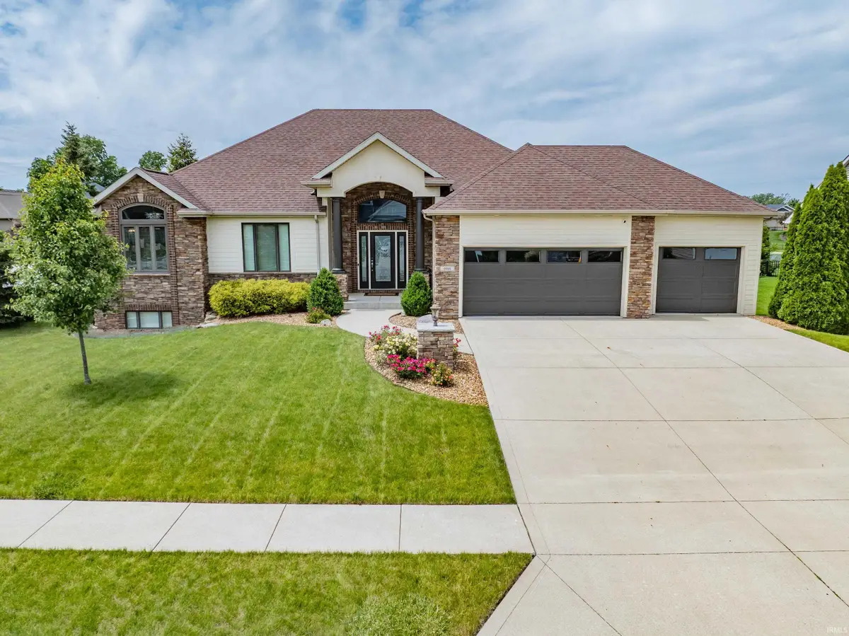 6901 Endicott Drive, Fort Wayne, IN 46845 - #1