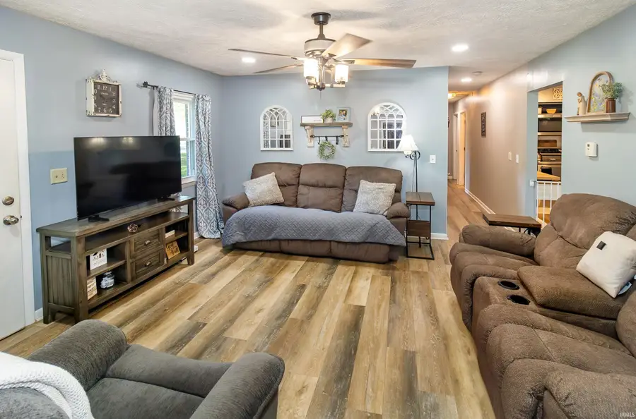 121 S Tennessee Street, Chandler, IN 47601 - #3