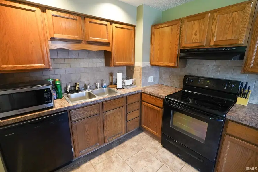 1620 E Blackford Avenue, Evansville, IN 47714 - #2