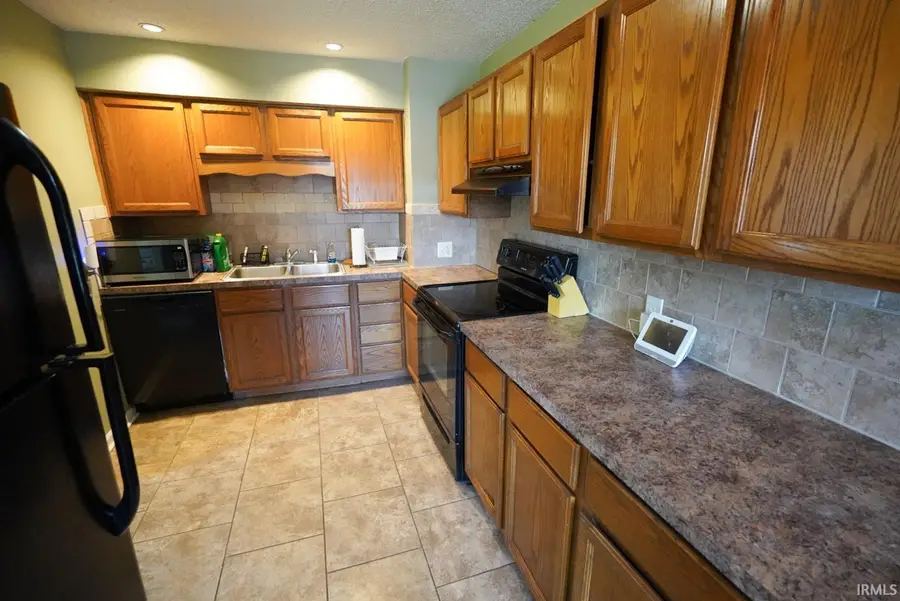 1620 E Blackford Avenue, Evansville, IN 47714 - #3