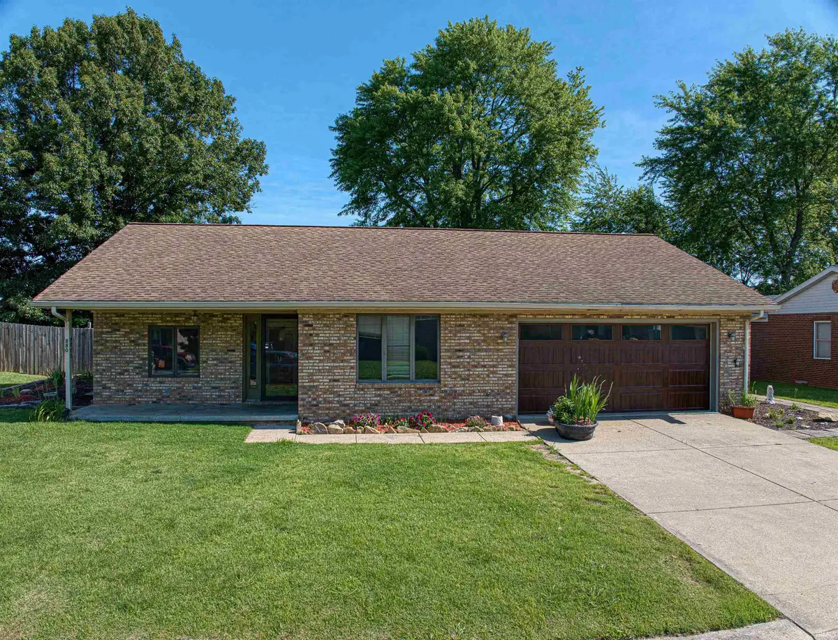 8800 Idaho Drive, Newburgh, IN 47630 - #1