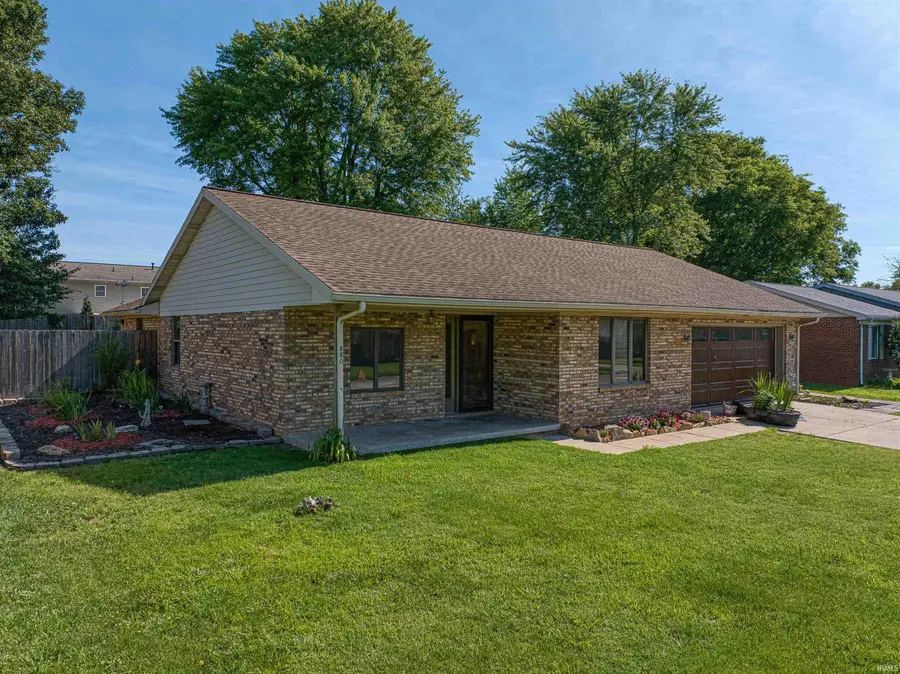 8800 Idaho Drive, Newburgh, IN 47630 - #2