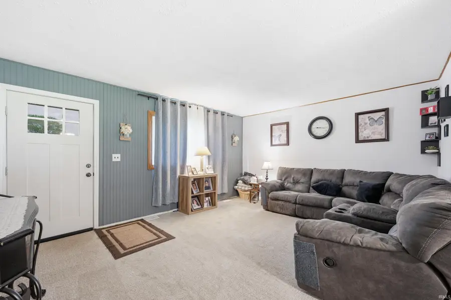 522 S Massachusetts Avenue, Matthews, IN 46957 - #3