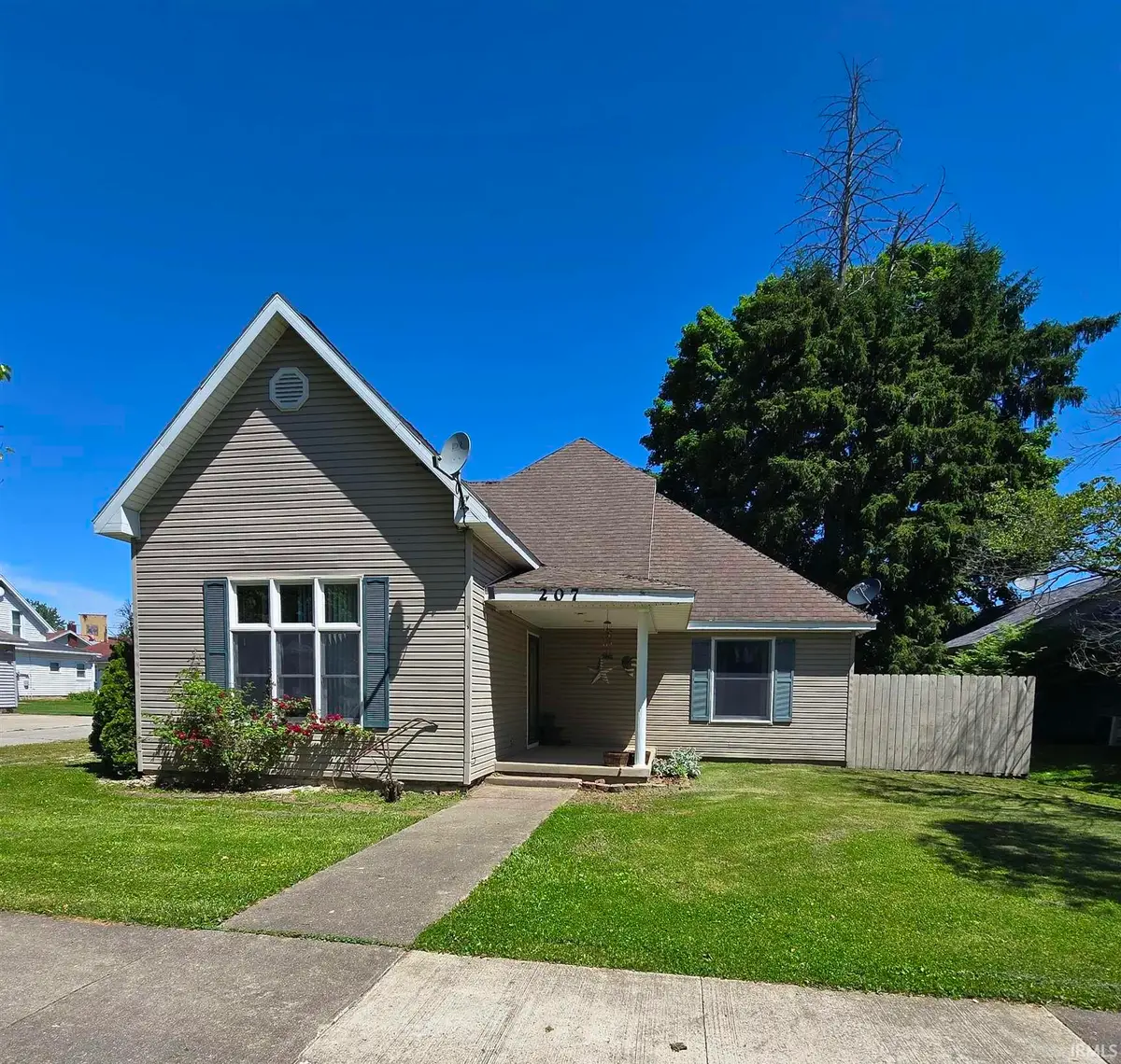 207 E Marion Street, Converse, IN 46919 - #1