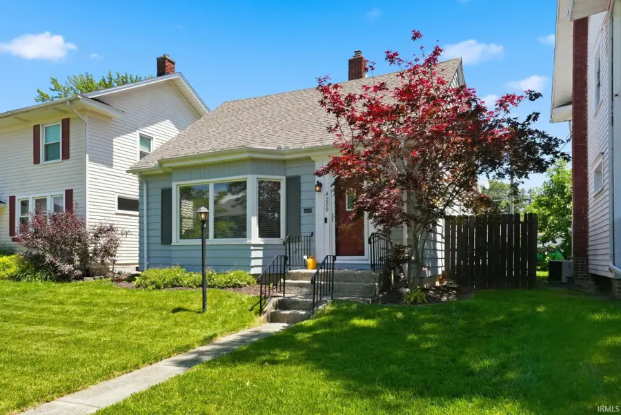 4229 Tacoma Avenue, Fort Wayne, IN 46807 - #3