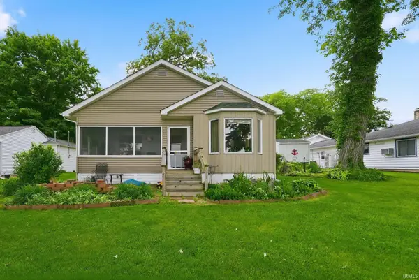 2948 E Skinner Lake N Drive, Albion, IN 46701
