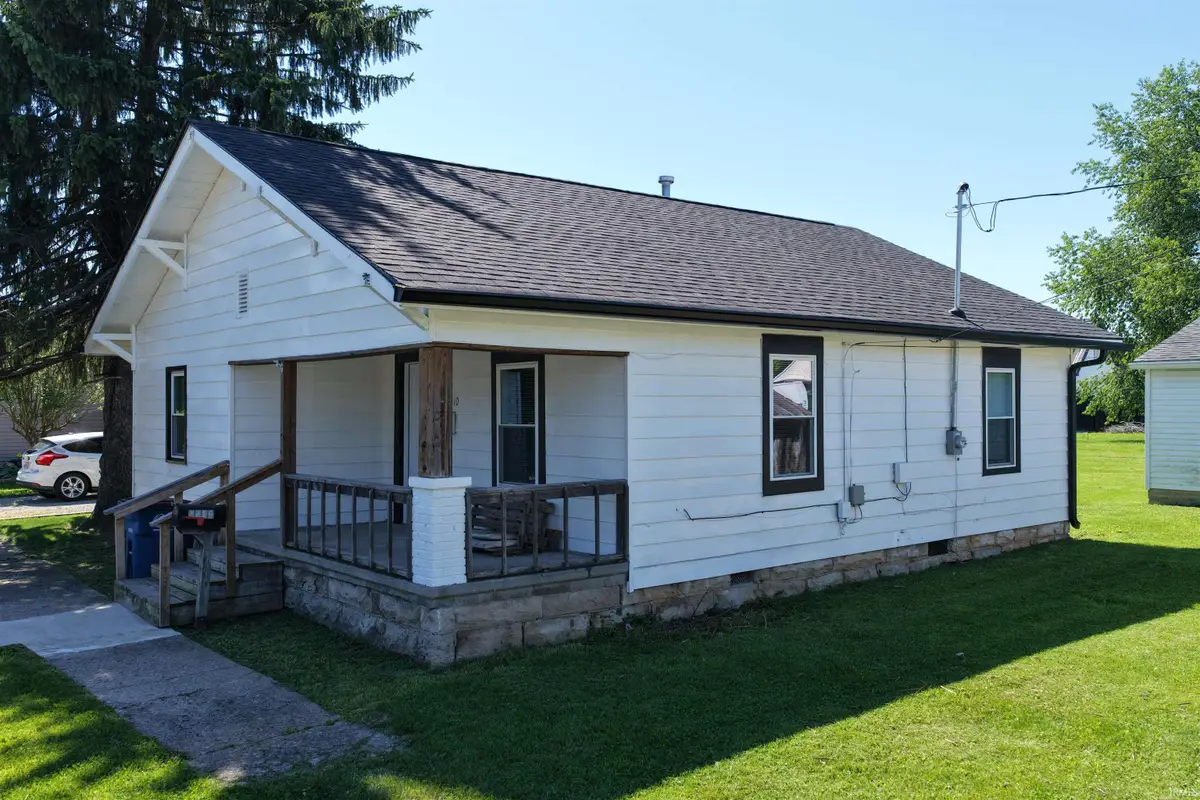 1210 4th Street, Bedford, IN 47421 - #1