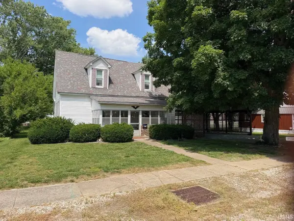 112 Christian Street, Worthington, IN 47471