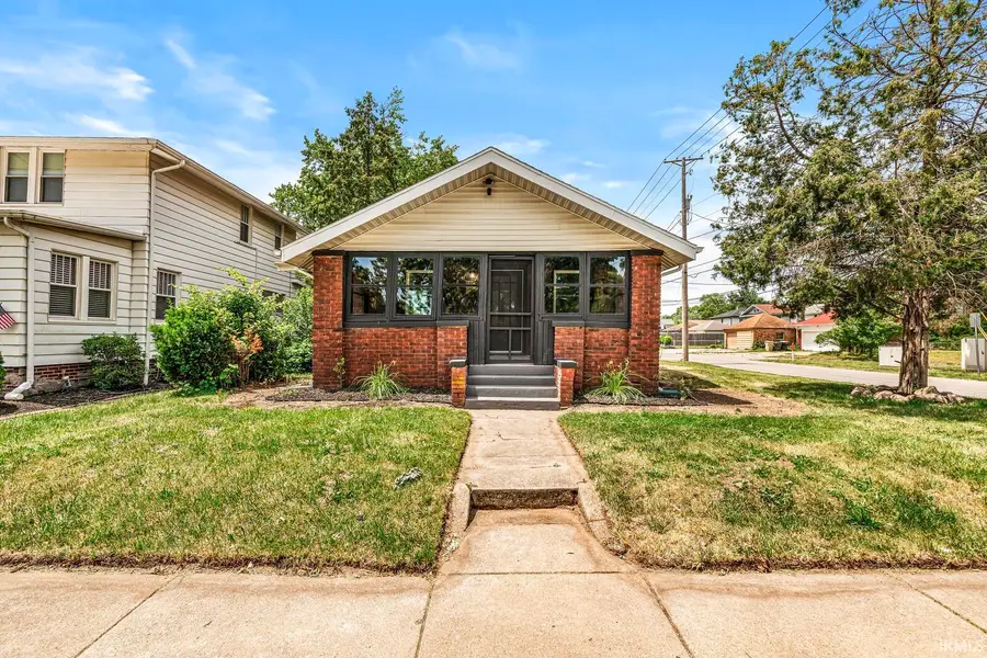 317 N Sunnyside Avenue, South Bend, IN 46617 - #2