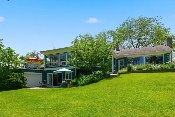 5945 S Woodstrail Drive, Columbia City, IN 46725