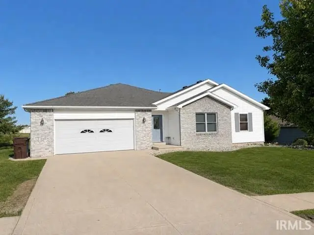 208 Broadmore Circle, Angola, IN 46703 - #1