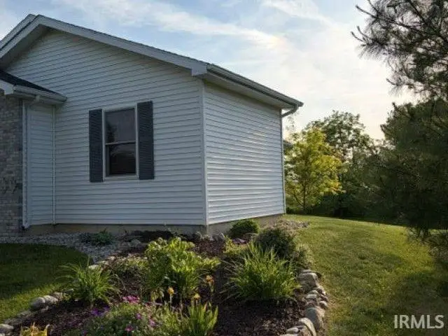 208 Broadmore Circle, Angola, IN 46703 - #2