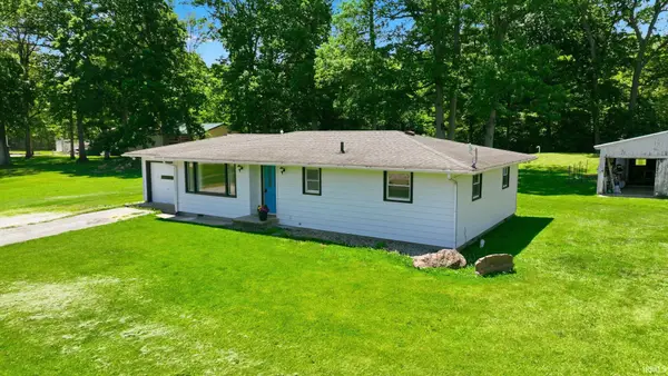 4340 S Meridian Road, Columbia City, IN 46725