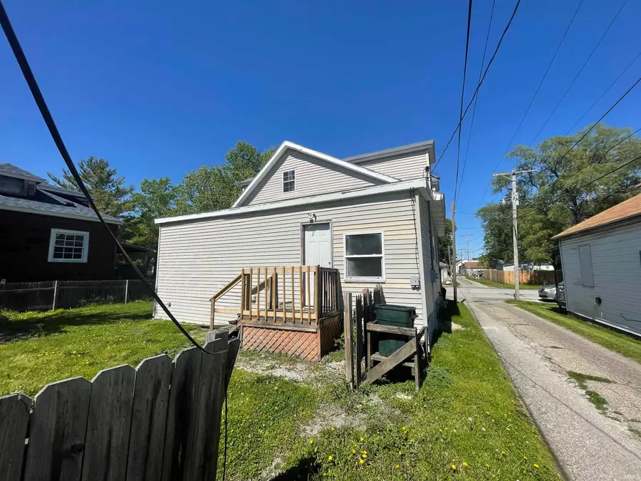 62 S Wayne Street, Peru, IN 46970 - #3
