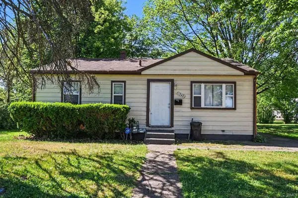 1242 Howard Street, South Bend, IN 46617
