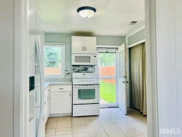 714 W Berkeley Avenue, Evansville, IN 47710 - #3