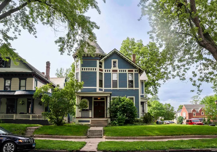 1104 W Wayne Street, Fort Wayne, IN 46802 - #2