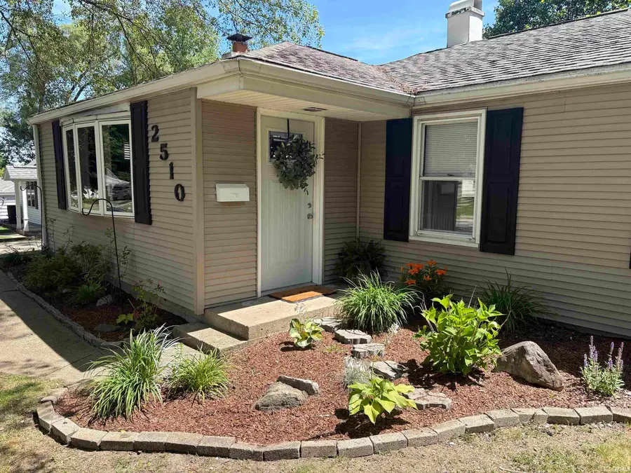 2510 Woodmont Drive, South Bend, IN 46614 - #2