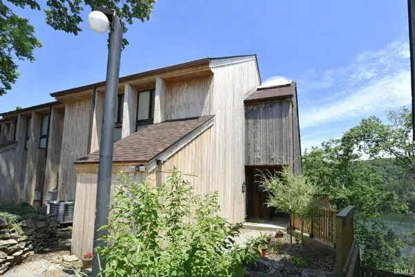 9379 S Pointe Lasalles Drive, Bloomington, IN 47401