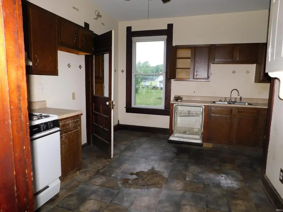 220 S Jefferson Street, Worthington, IN 47471 - #2