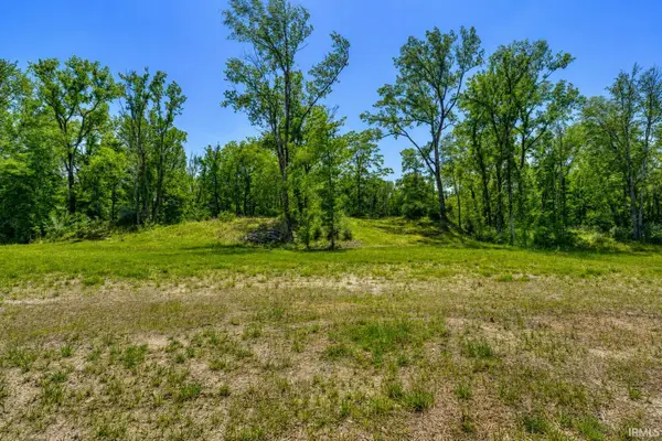 4099 Cottonwood Drive, Victoria Woods, IN 47601