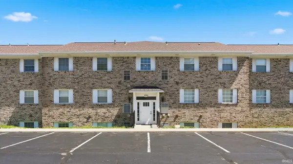 8986 E Hatchery Road #11, Syracuse, IN 46567