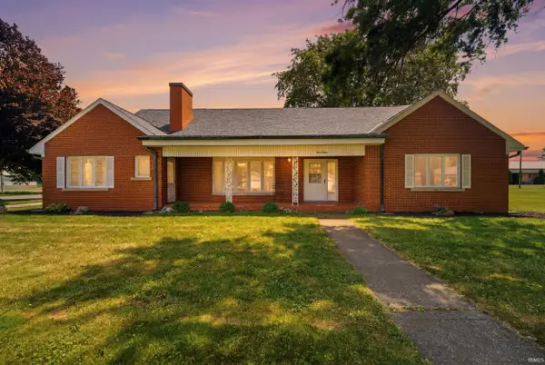 307 N Sixth Street, Kentland, IN 47951