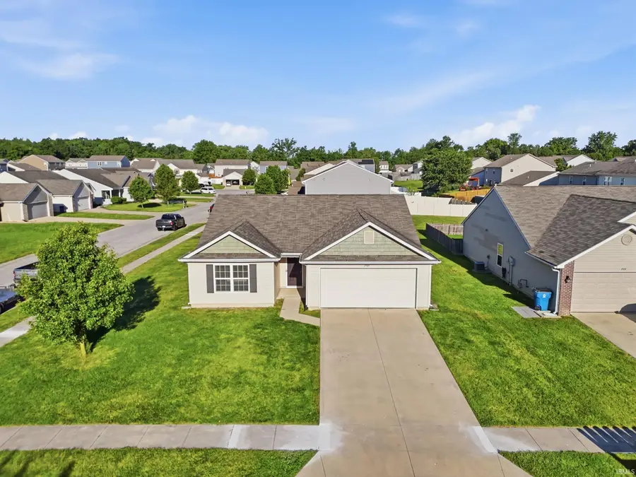 2509 Grand Canyon Corridor, Fort Wayne, IN 46808 - #2