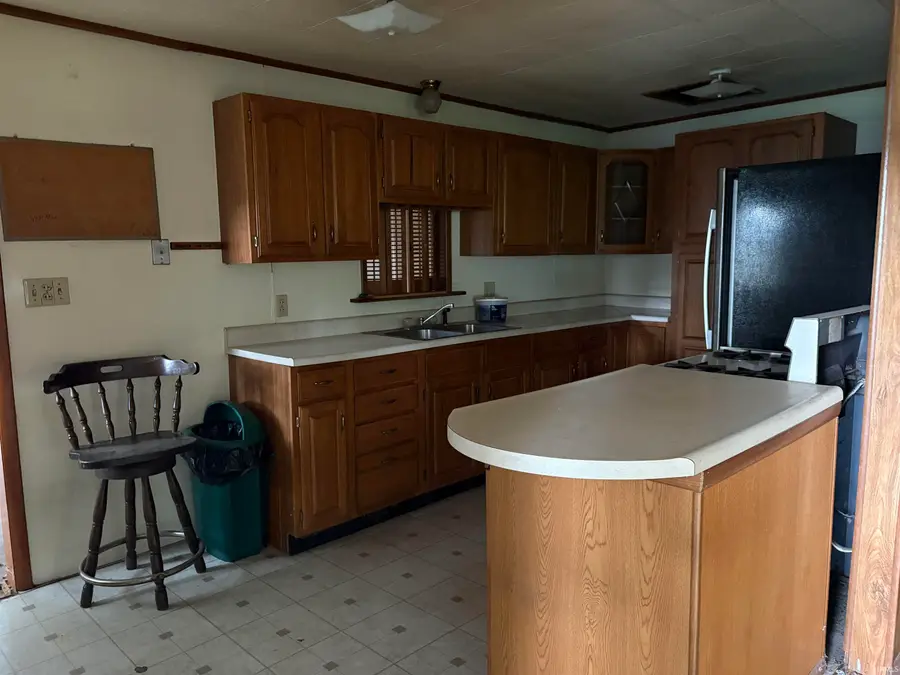 204 Jackson Avenue, Peru, IN 46970 - #3