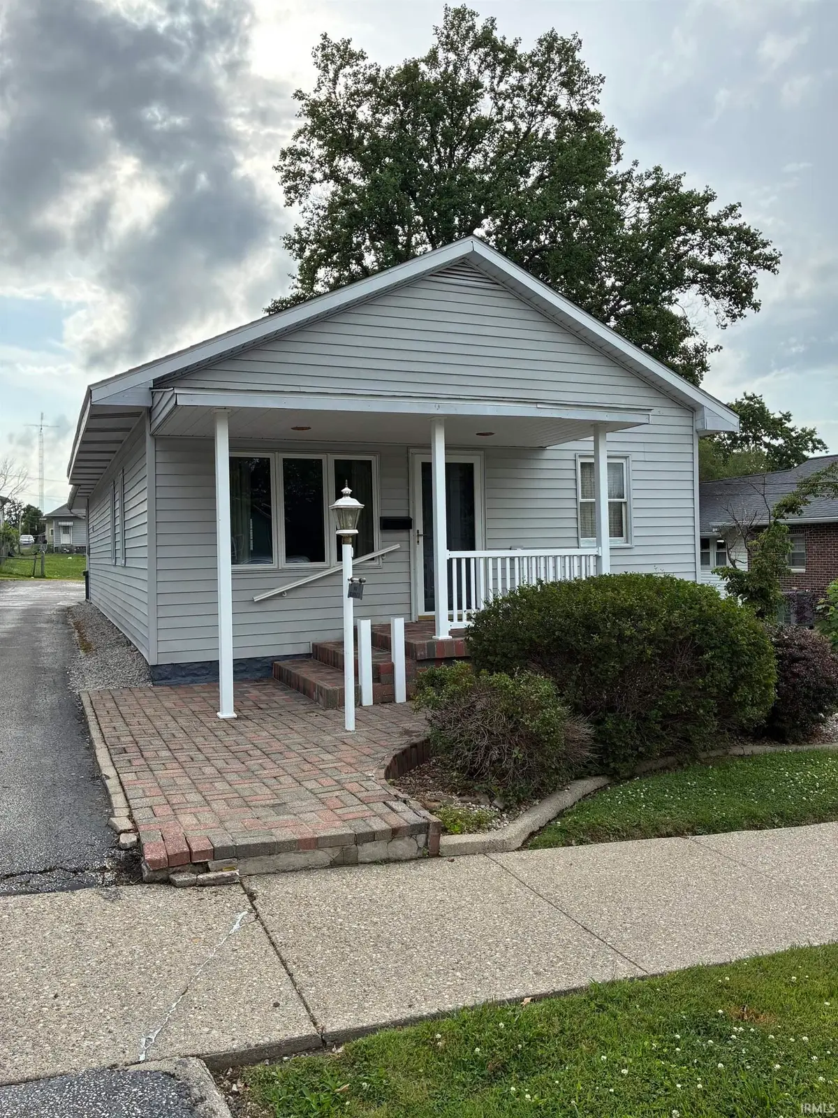 909 N Washington Street, Bicknell, IN 47512 - #1