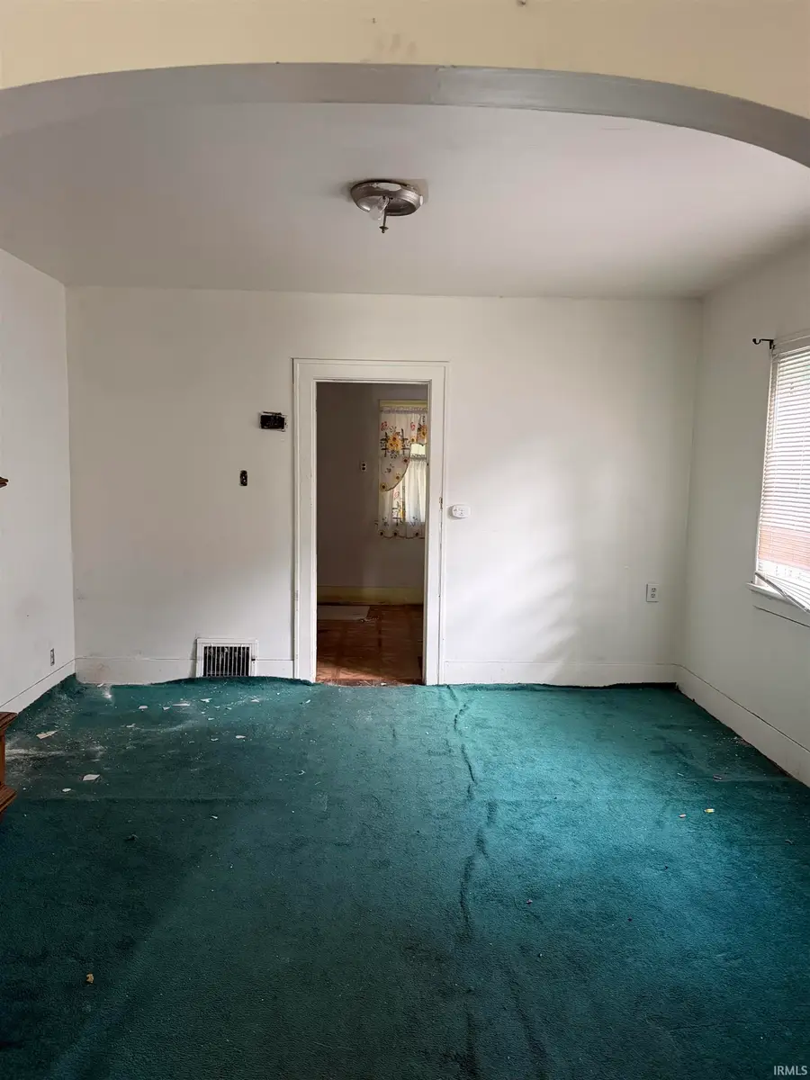 909 Huey Street, South Bend, IN 46628 - #3