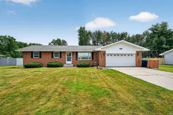 51882 Cheryl Drive, Granger, IN 46530