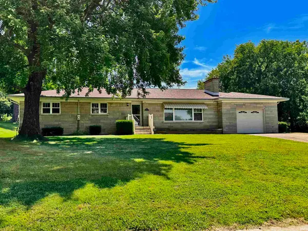 24 College Street, Chrisney, IN 47611