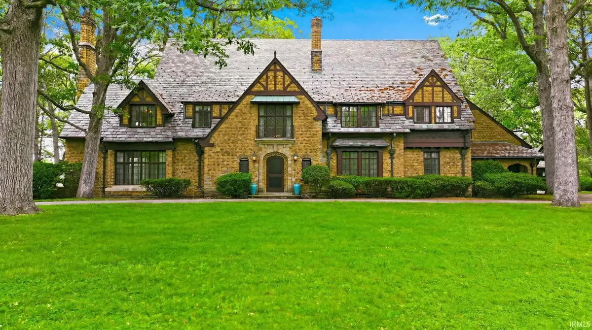 300 W 7th Street, North Manchester, IN 46962 - #1