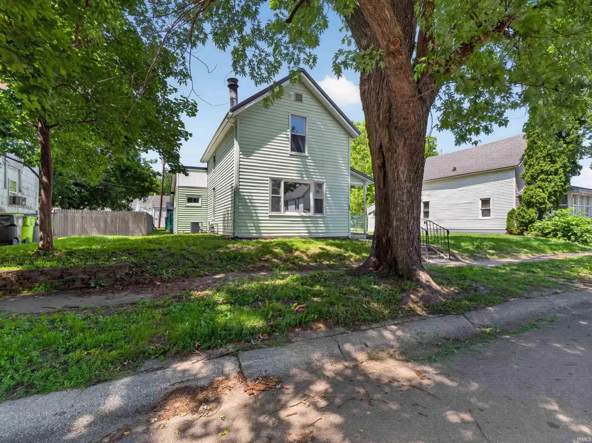 422 Frederick Street, Huntington, IN 46750 - #1