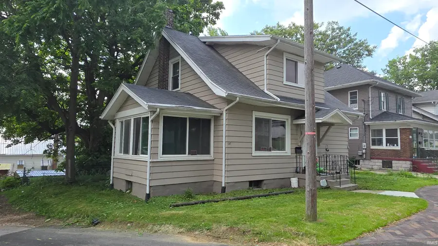 607 E Tipton Street, Huntington, IN 46750 - #2