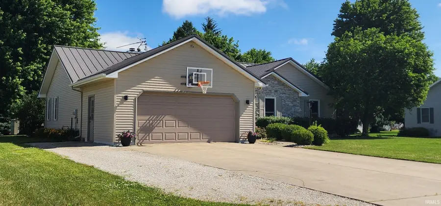 601 W 6th Street, Milford, IN 46542 - #2