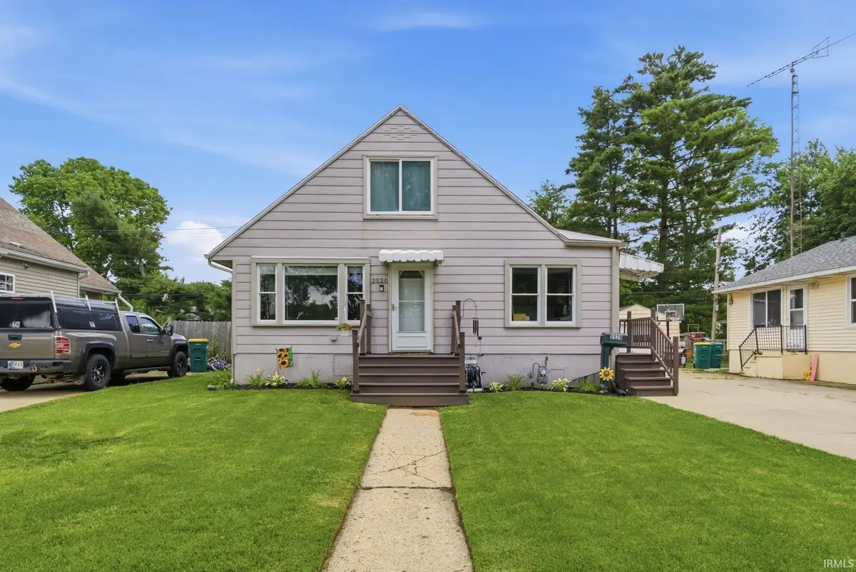 2520 Normandy Drive, Mishawaka, IN 46545 - #1